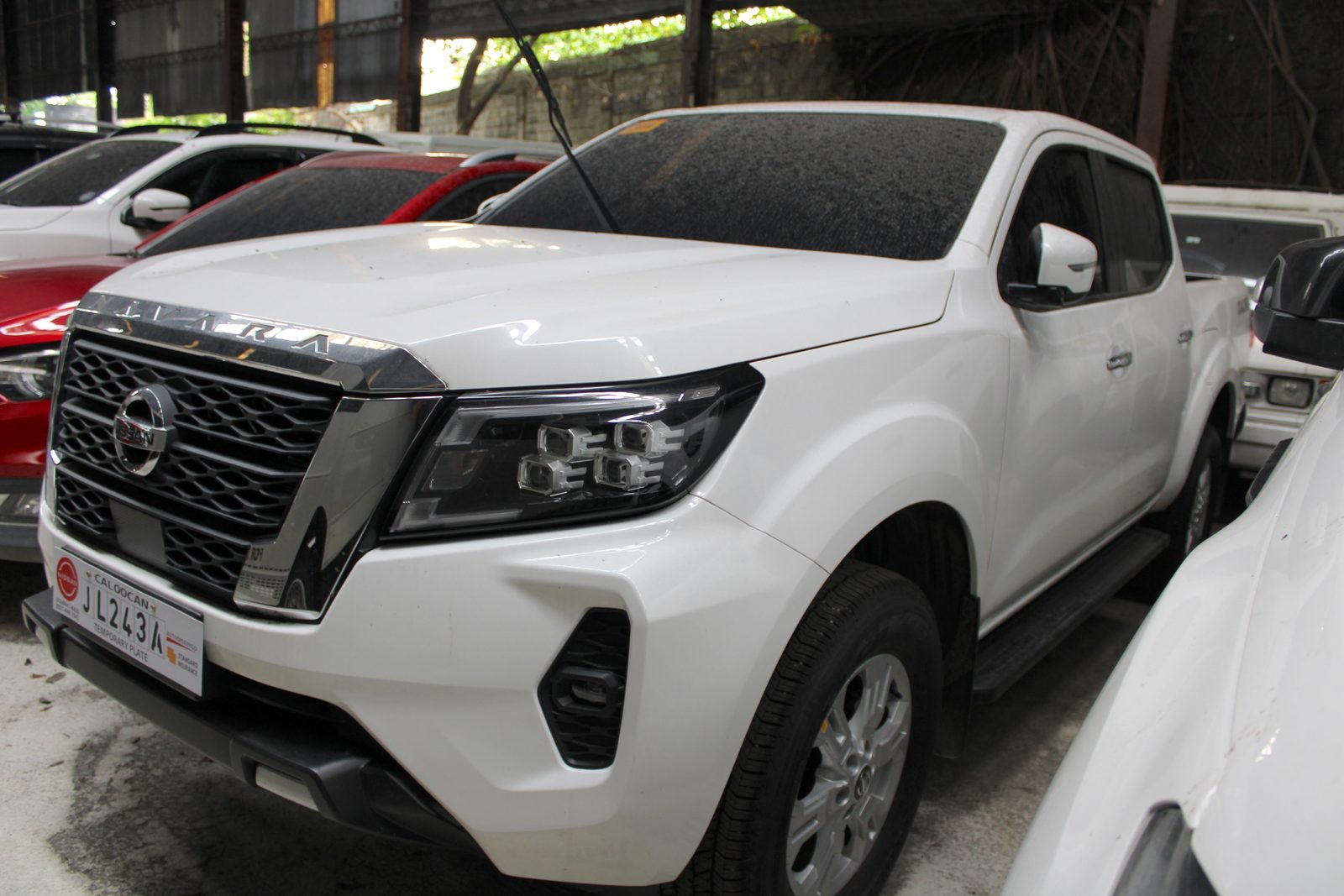 2024 Nissan Navara VE 2.5L 4x2, M/T, DSL - Unencumbered CR 1T photo 3