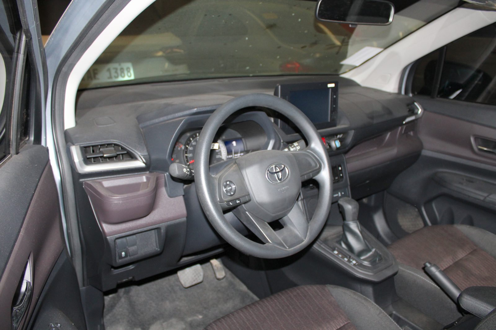 2024 TOYOTA - AVANZA, A/T GAS, 5.8T photo 10