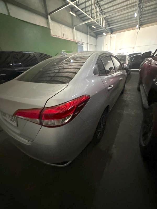 2025 Toyota Vios 1.3 XLE CVT, Gas 10k photo 3