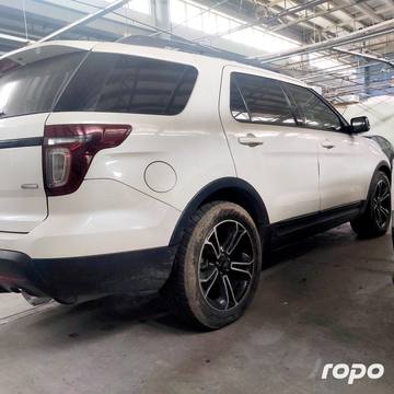 2015 Ford Explorer 3.5L V6 4x4 Limited, AT, GAS 95T photo 5