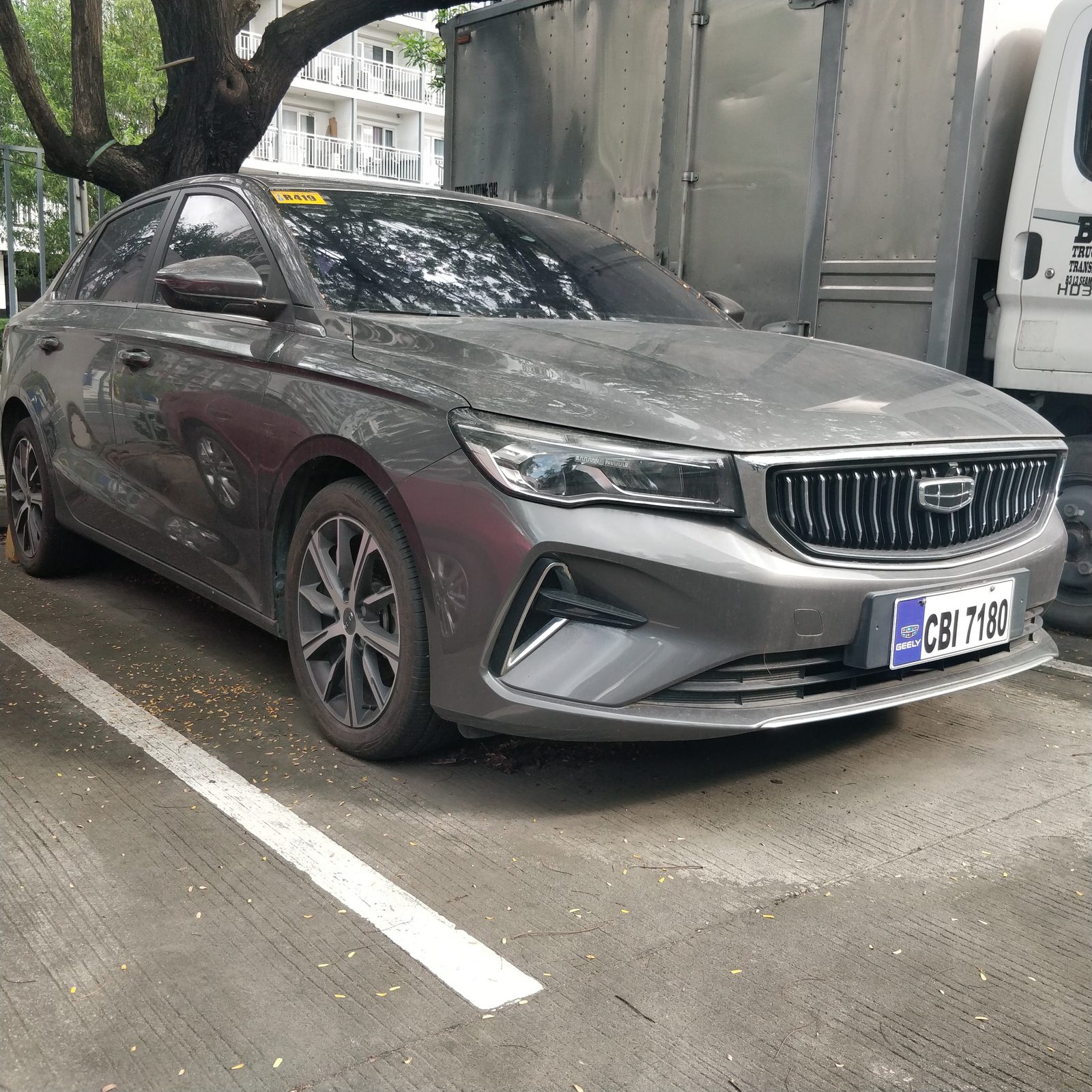 Geely Emgrand photo 3