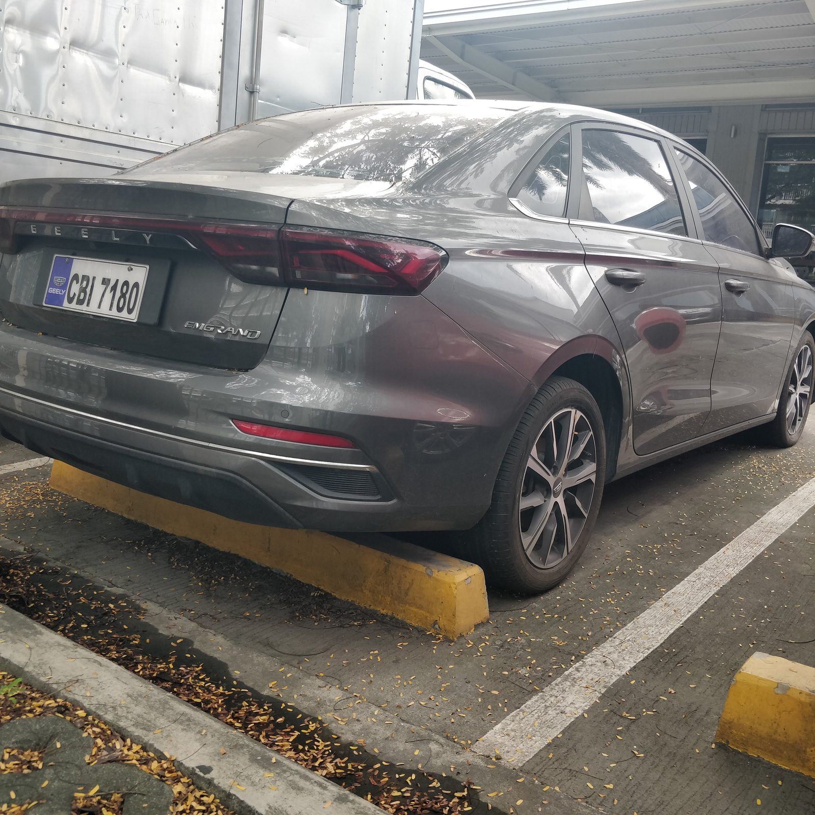 Geely Emgrand photo 7