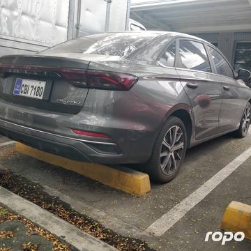 Geely Emgrand photo 7