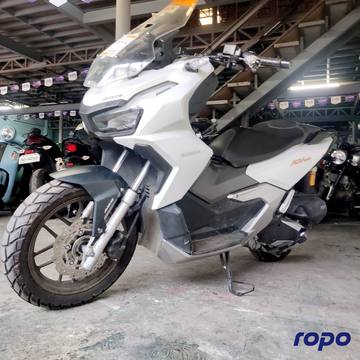 Honda ADV 160 photo 4