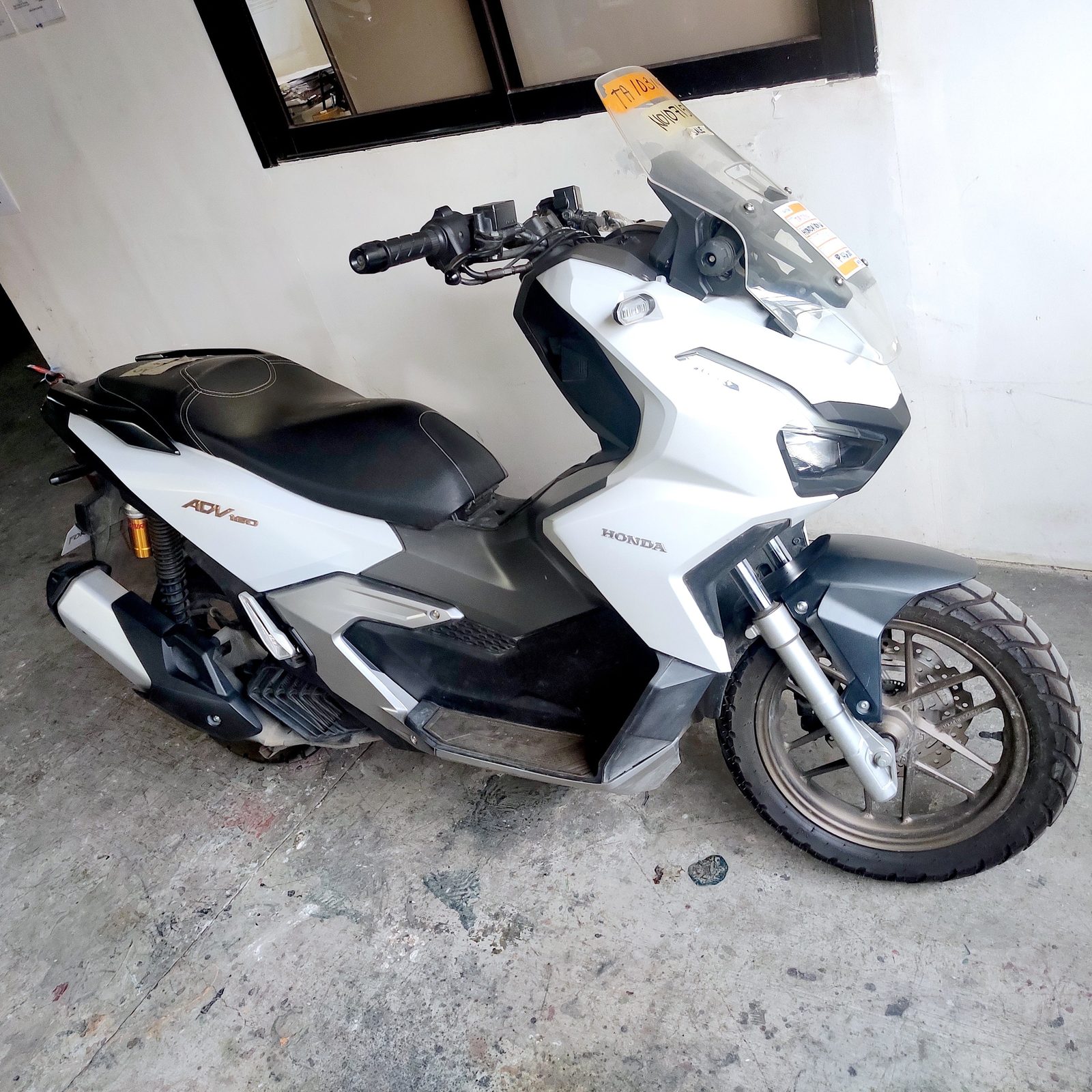 Honda ADV 160 photo 9
