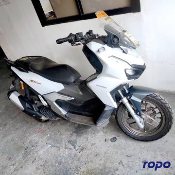 Honda ADV 160 photo 9