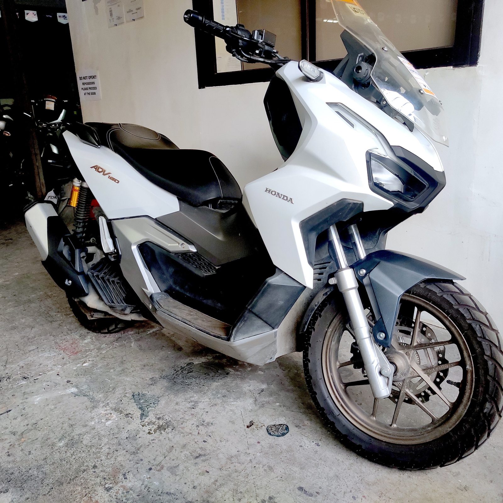 Honda ADV 160 photo 12