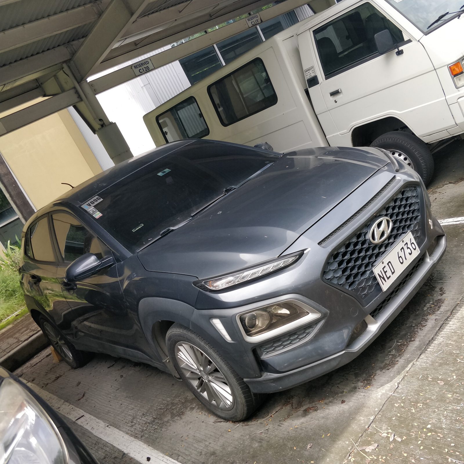 Hyundai Kona photo 2