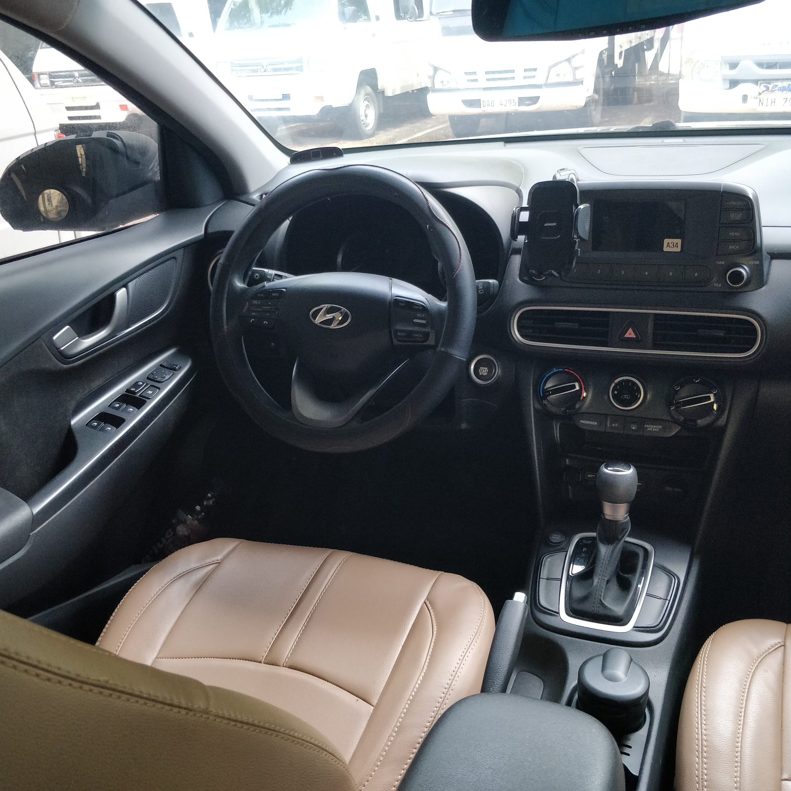 Hyundai Kona photo 8