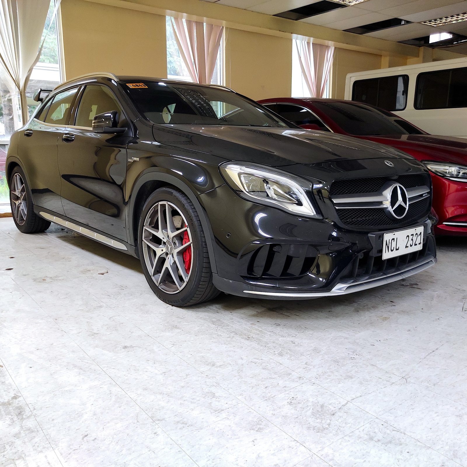 2017 Mercedes Benz AMG GLA 45, AT, Gas 25T photo 4