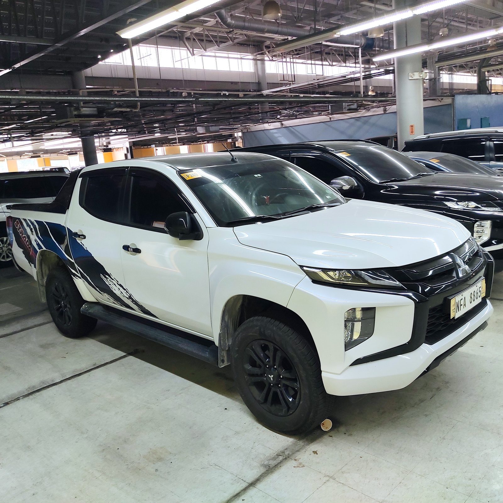 2023 Mitsubishi Strada Athlete 2WD 2.4, A/T, DSL	2023 18T photo 2