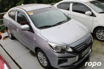 Mitsubishi Mirage G4 photo 2