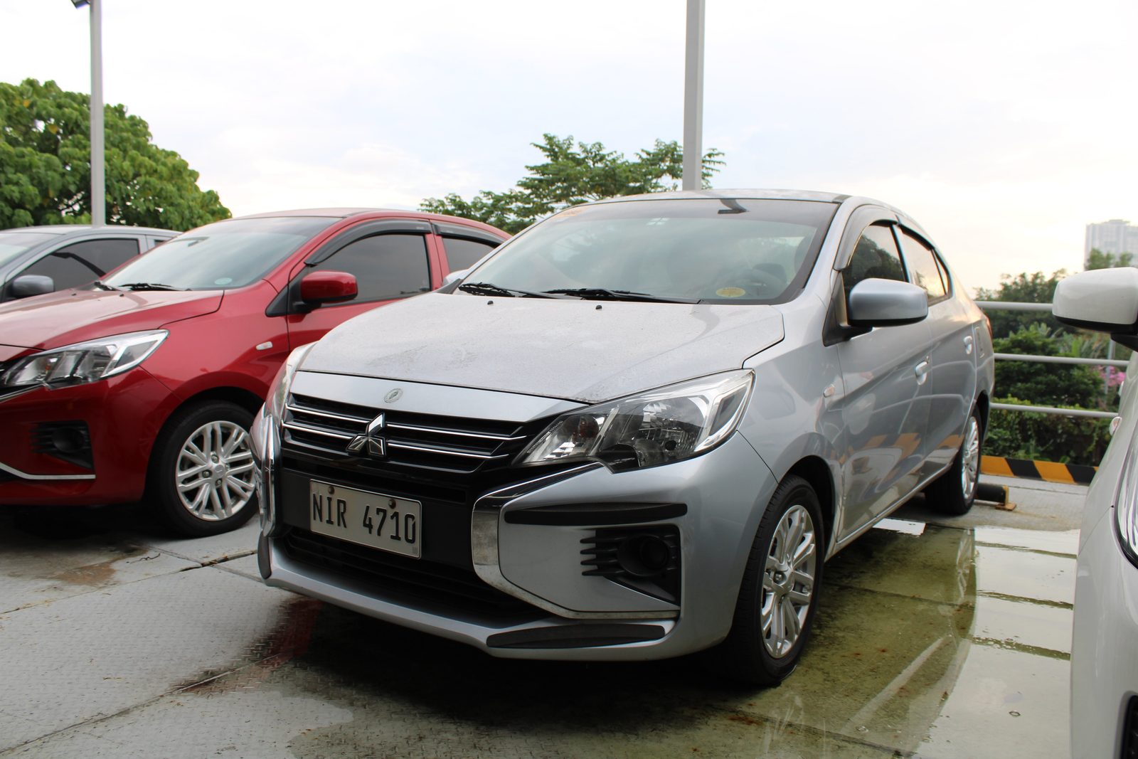 Mitsubishi Mirage G4 photo 3