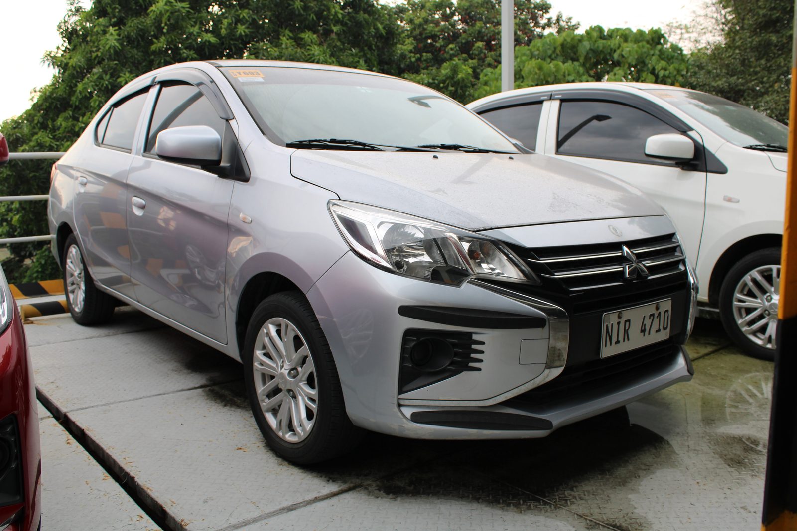 Mitsubishi Mirage G4 photo 4
