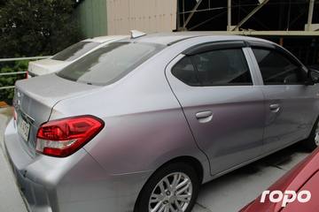 Mitsubishi Mirage G4 photo 5