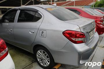 Mitsubishi Mirage G4 photo 6