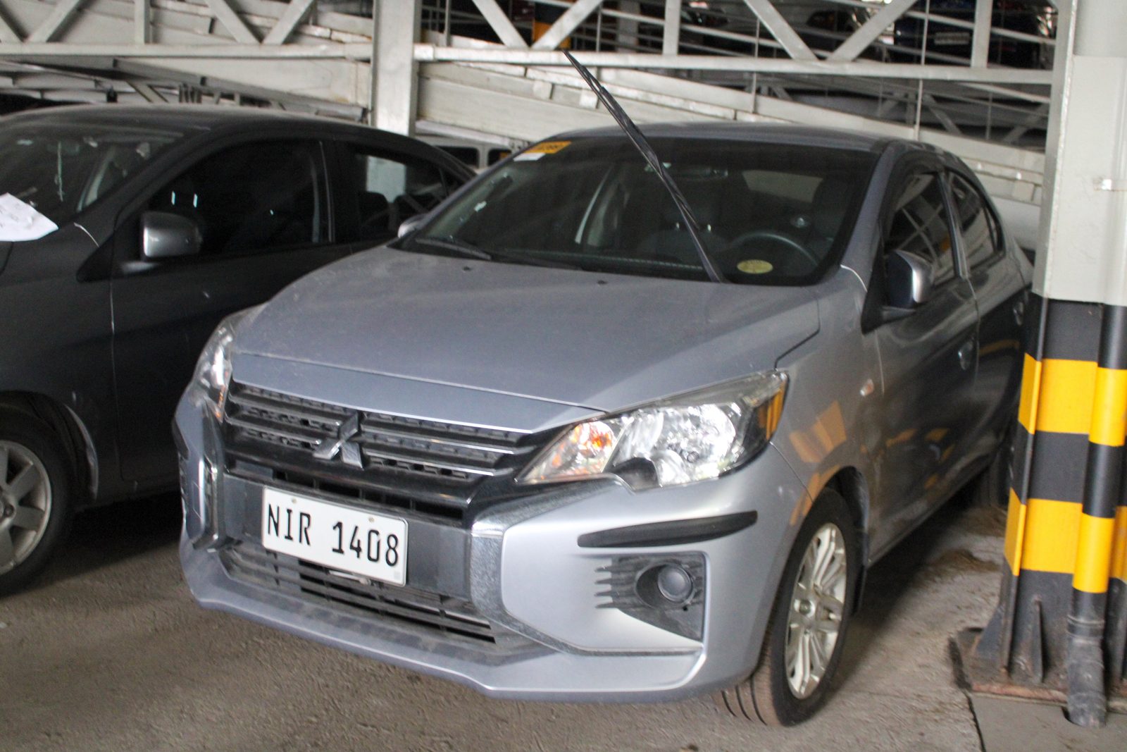 Mitsubishi Mirage G4 photo 3