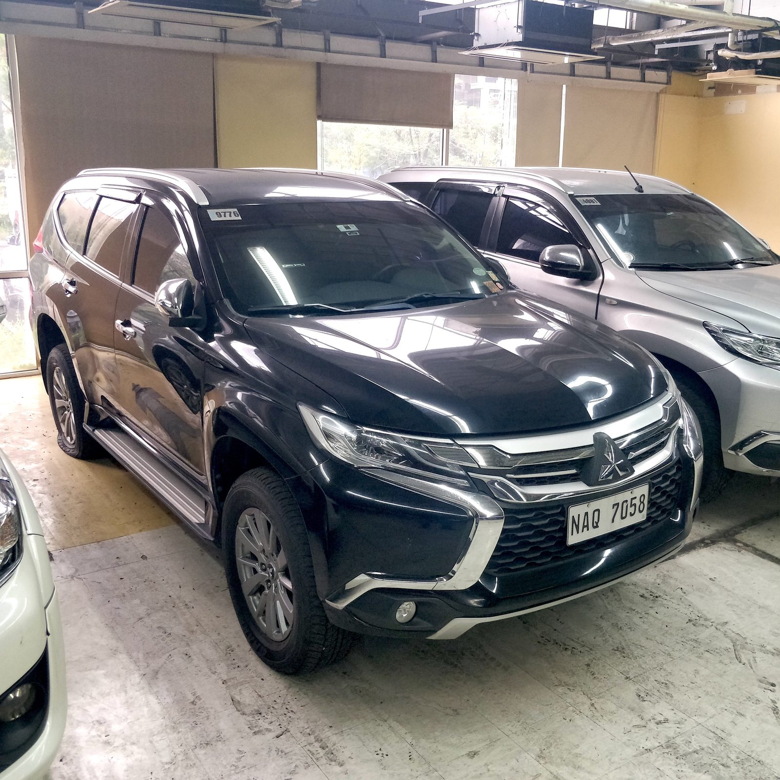 Mitsubishi Montero Sport photo 2