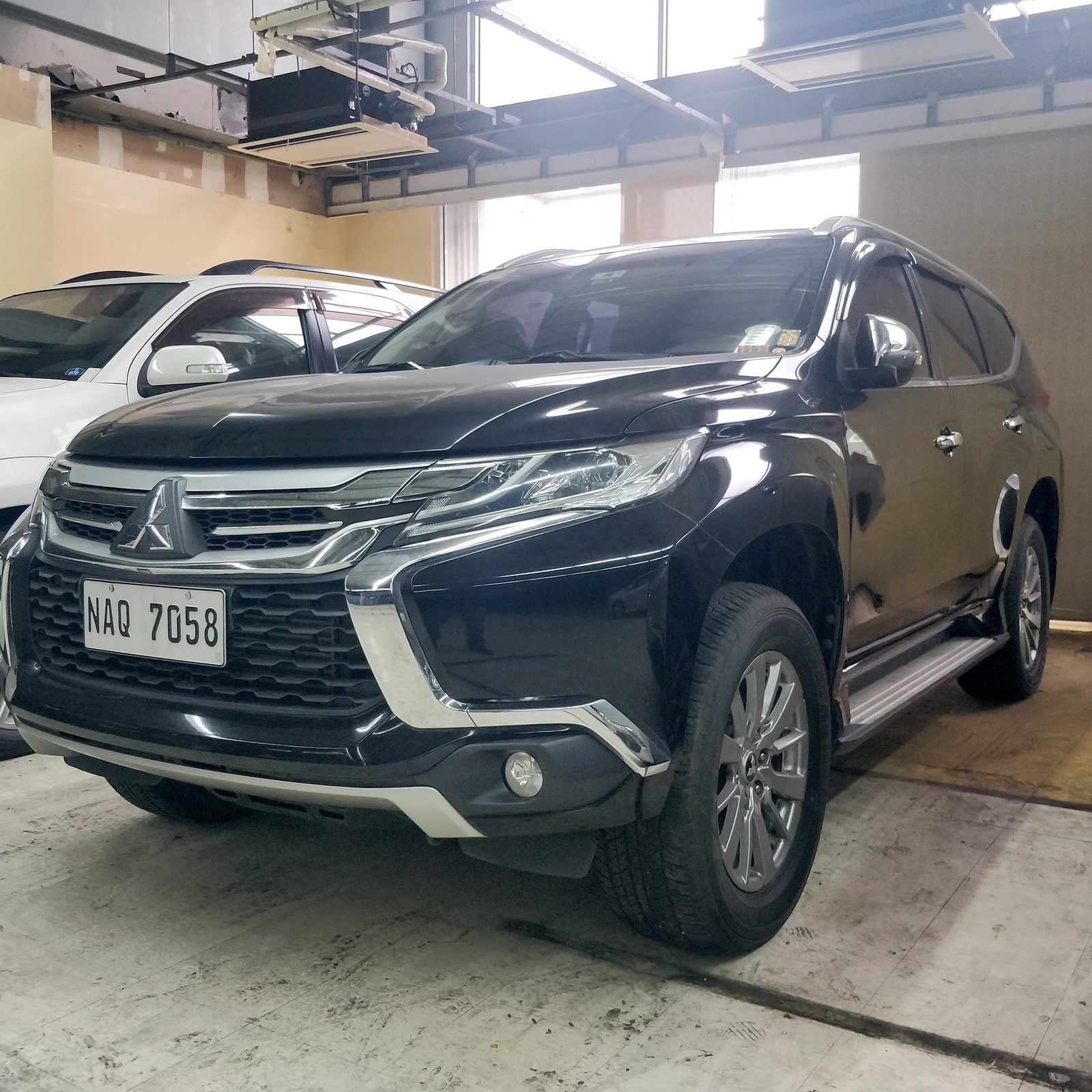 Mitsubishi Montero Sport photo 3