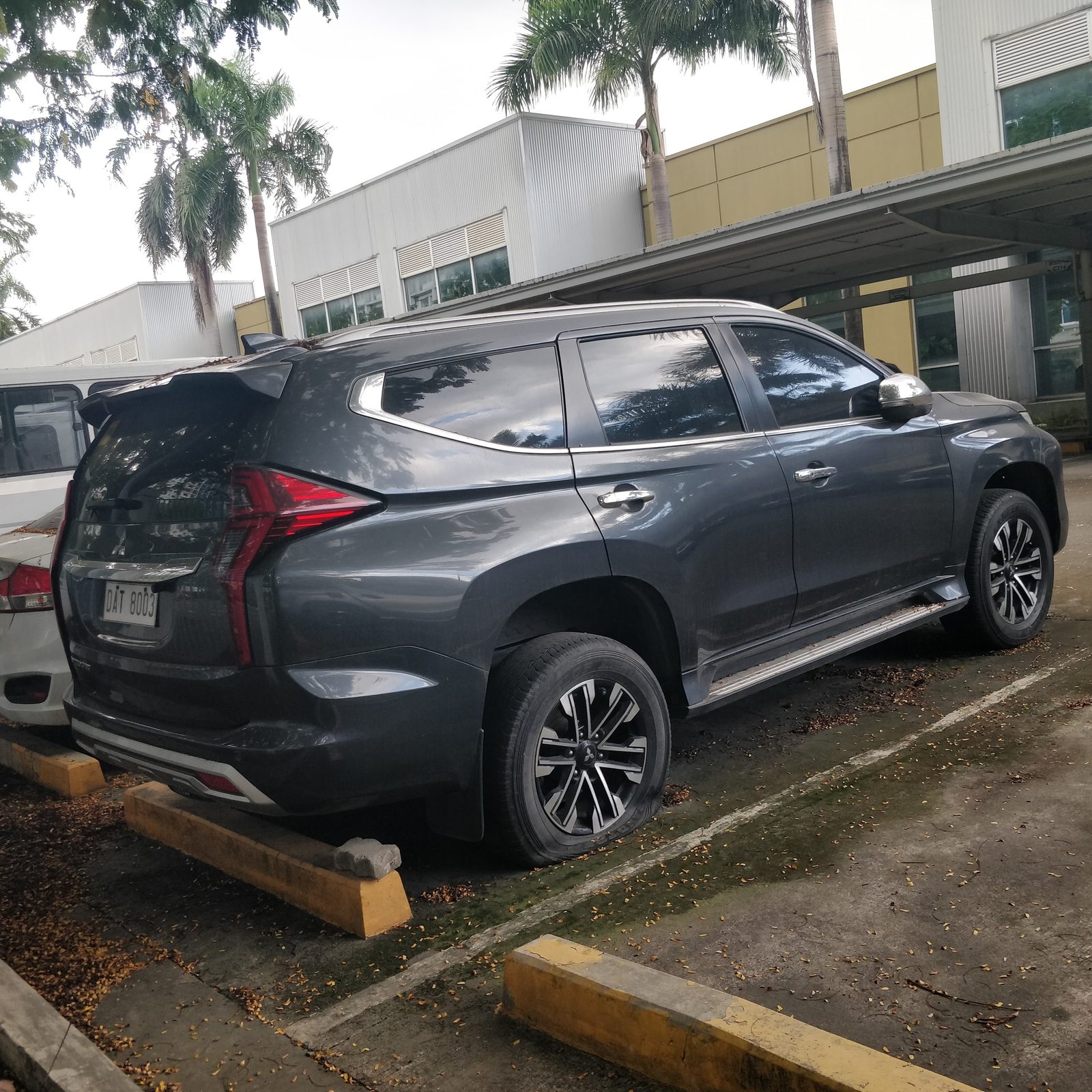 Mitsubishi Montero Sport GLX 4x2 2.4D, M/T, DSL photo 5
