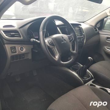 Mitsubishi Montero Sport GLX 4x2 2.4D, M/T, DSL photo 7