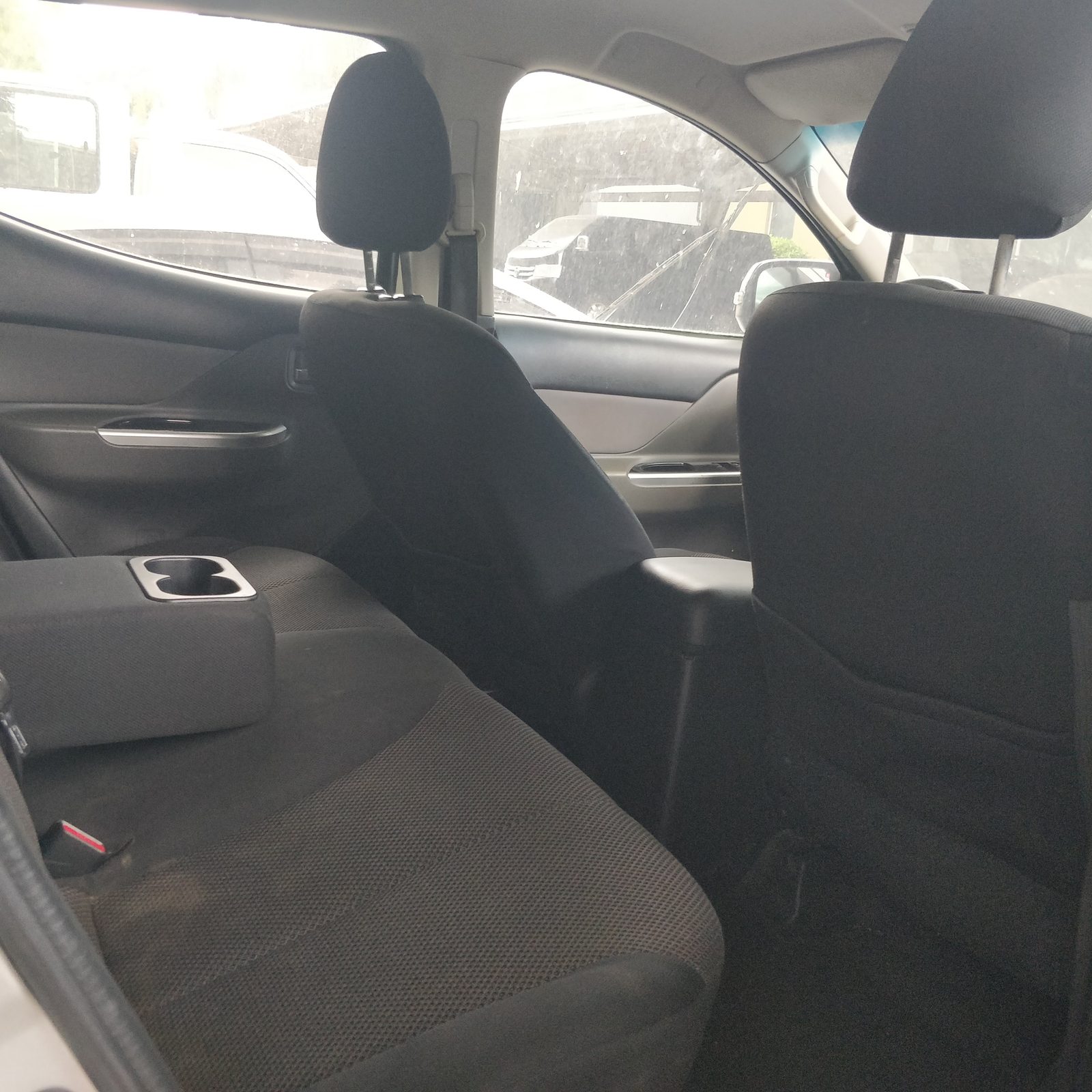 Mitsubishi Montero Sport GLX 4x2 2.4D, M/T, DSL photo 9
