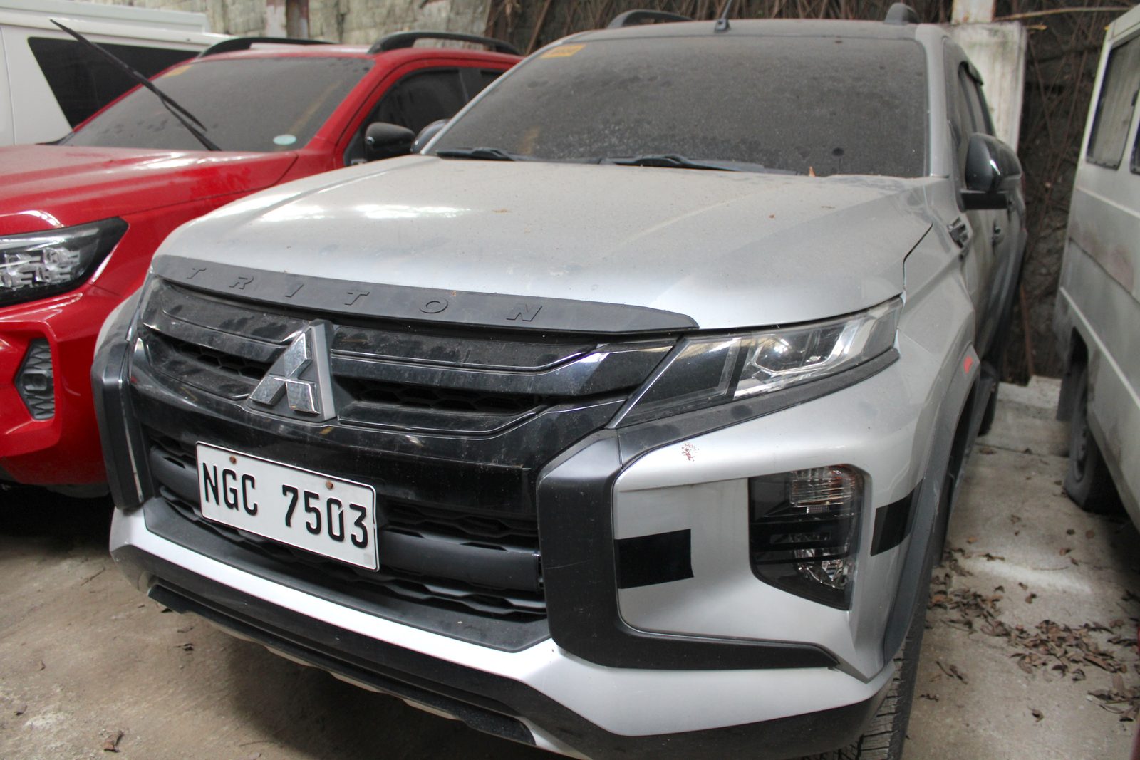 Mitsubishi Strada photo 3
