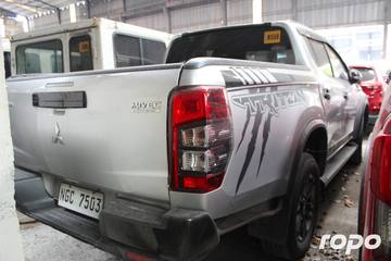 Mitsubishi Strada photo 5