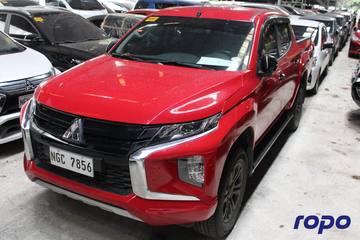 Mitsubishi Strada photo 1