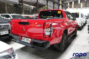 Mitsubishi Strada photo 6
