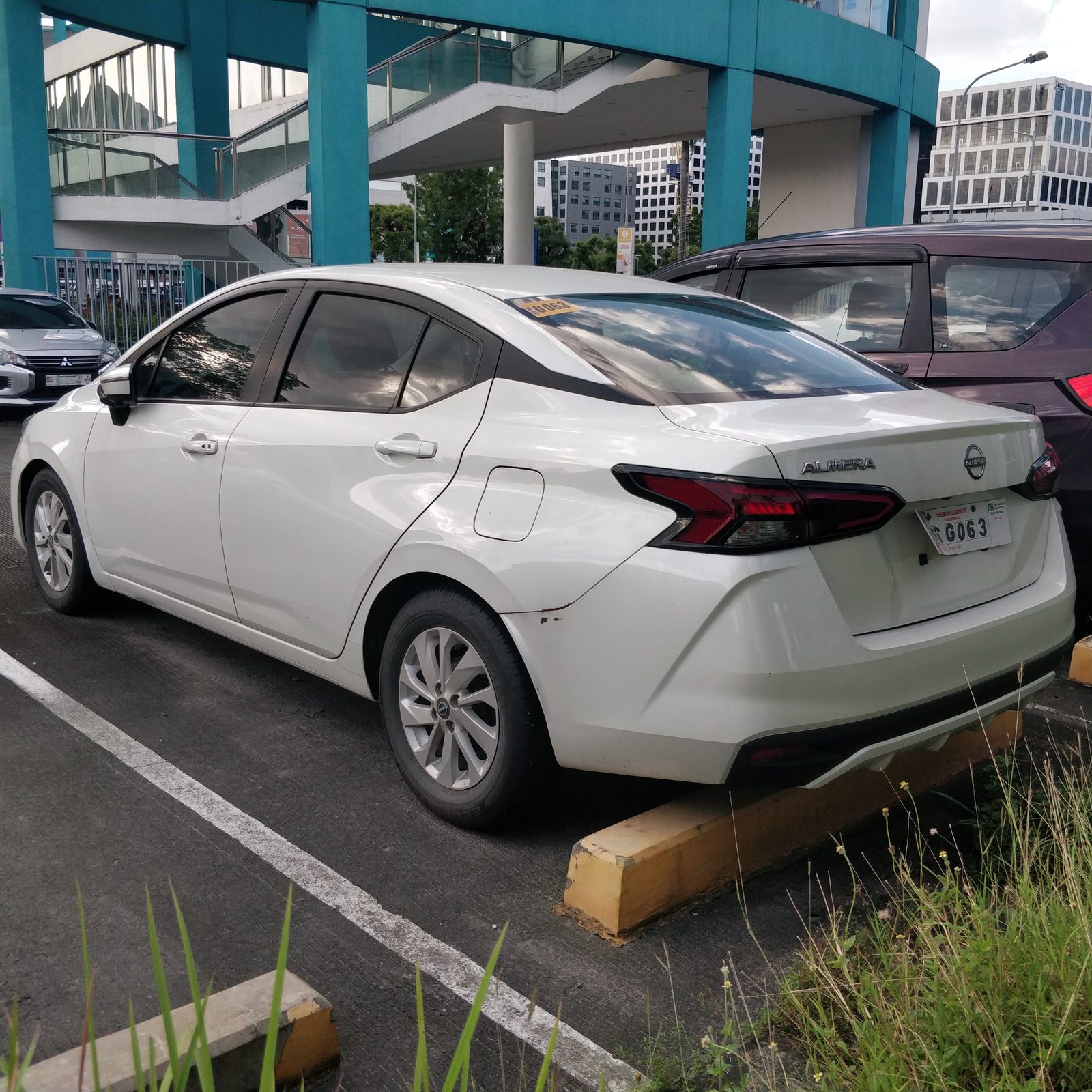 Nissan Alemra photo 6