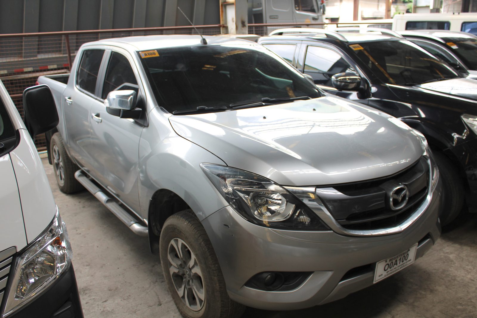 Nissan BT-50 photo 2