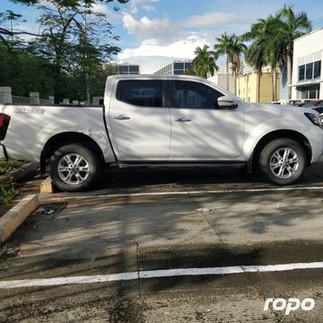 NIssan Navara photo 8