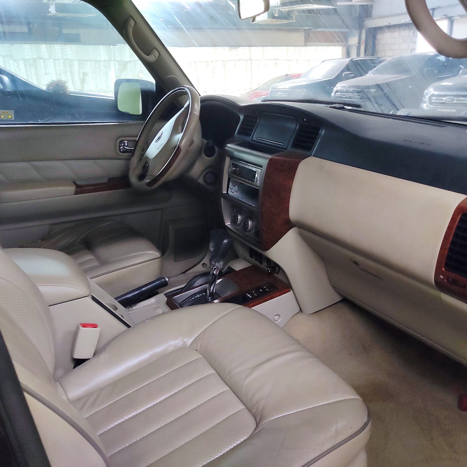 2014 Nissan Patrol Super Safari 4x4 3L DSL 56T photo 5