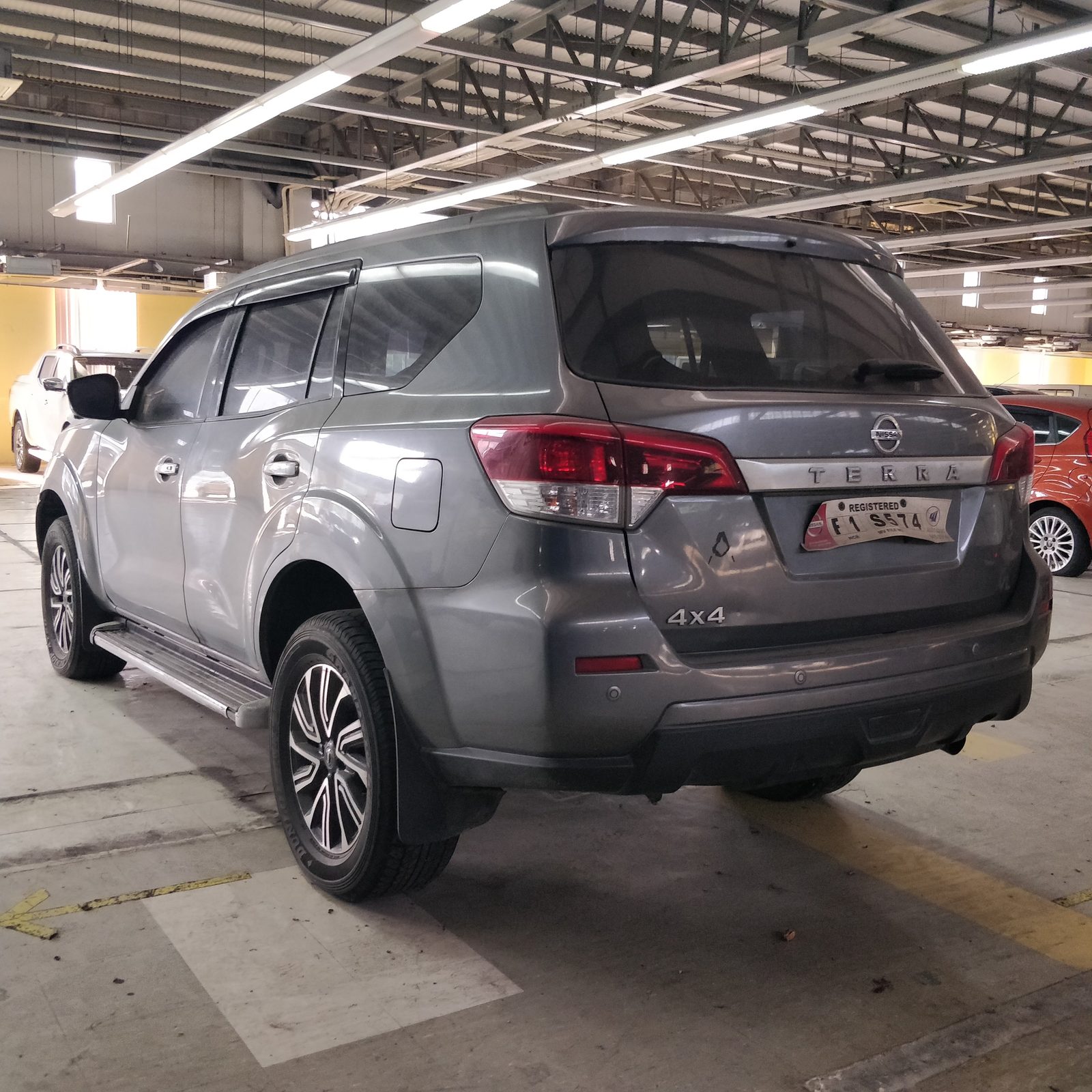 Nissan Terra photo 6