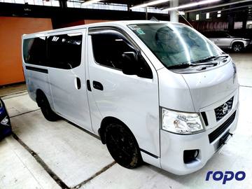 Nissan Urvan NV350 photo 2