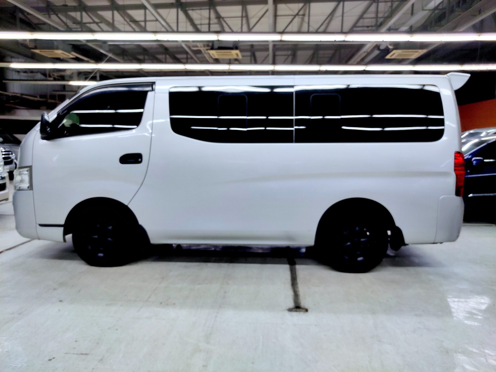 Nissan Urvan NV350 photo 3
