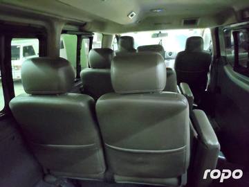 Nissan Urvan NV350 photo 9