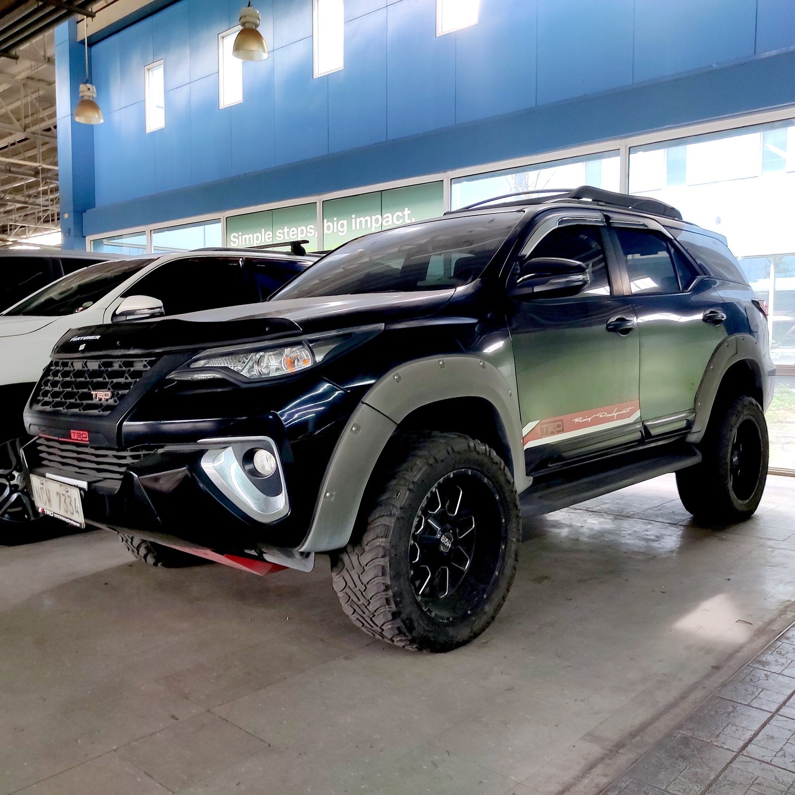 Toyota Fortuner photo 3