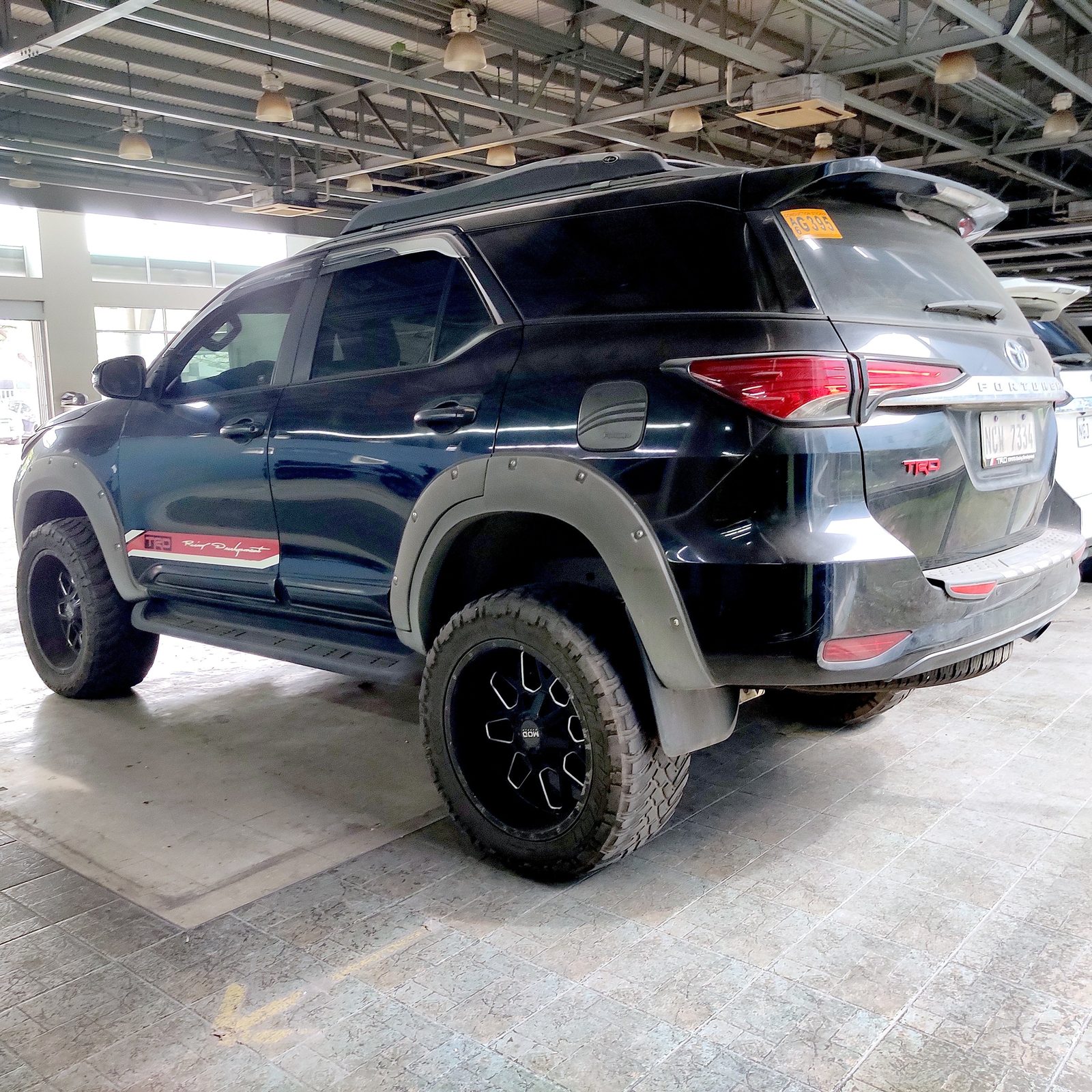Toyota Fortuner photo 6