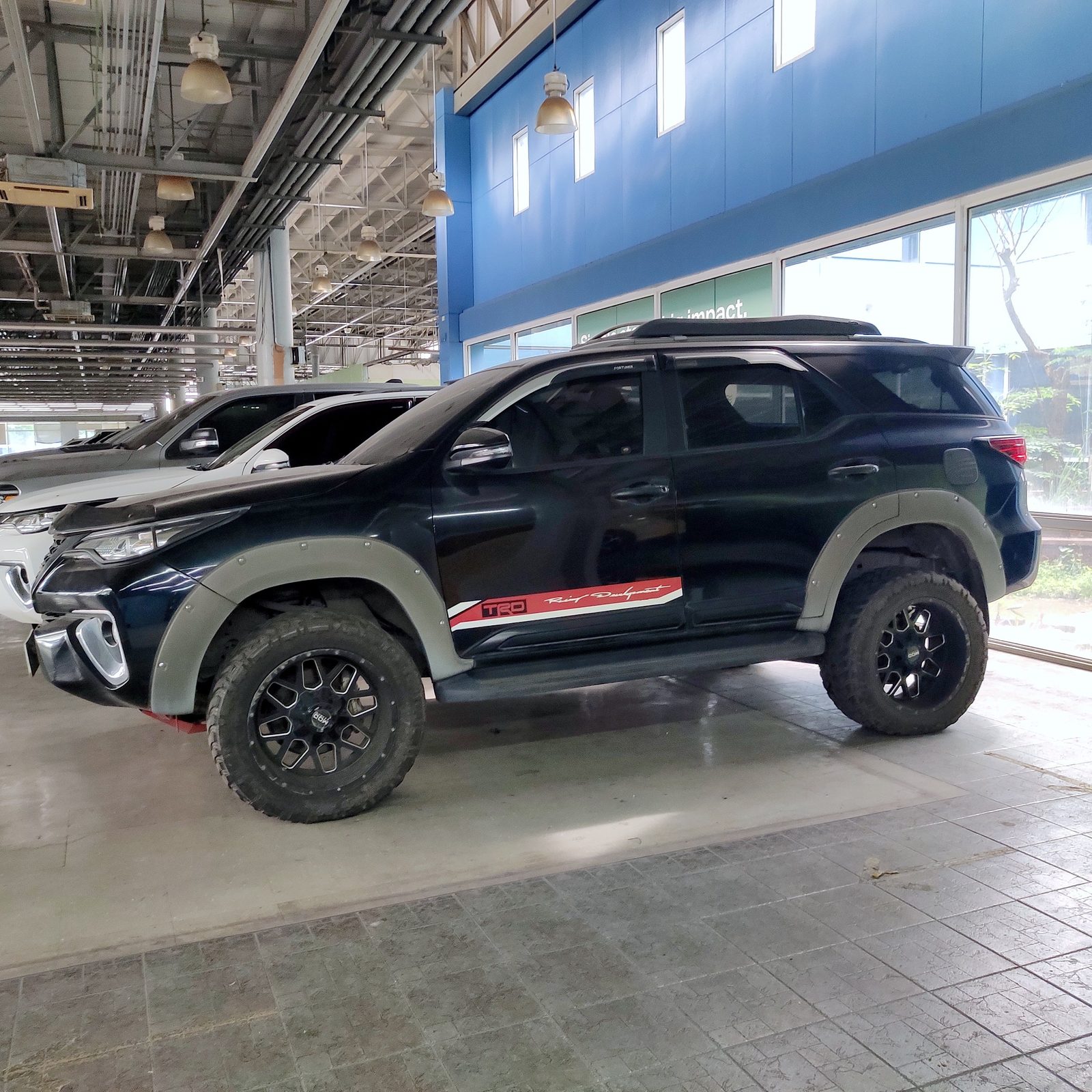 Toyota Fortuner photo 7