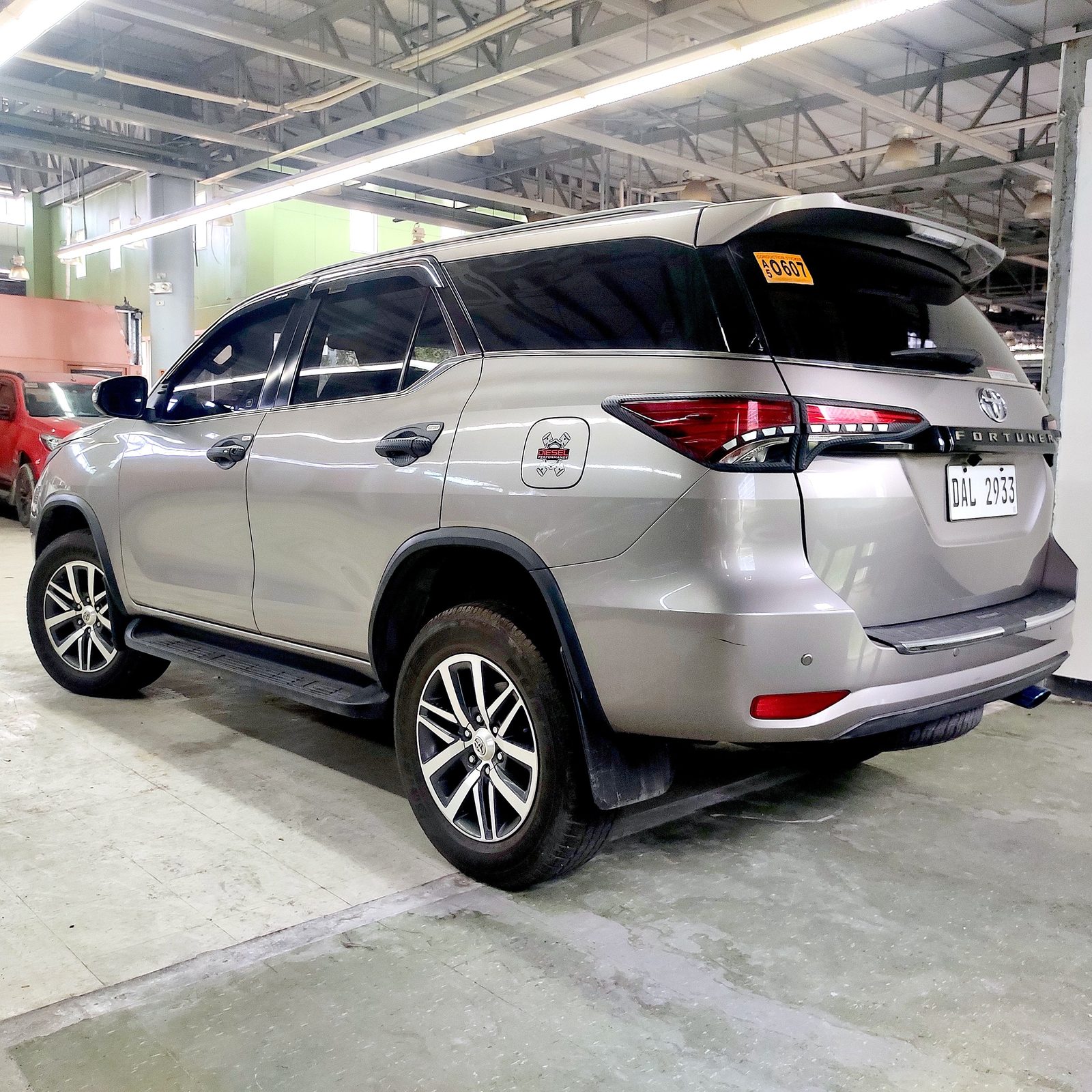 Toyota Fortuner photo 4