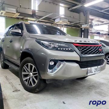 Toyota Fortuner photo 6