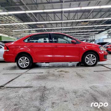 Volkswagen Polo photo 8