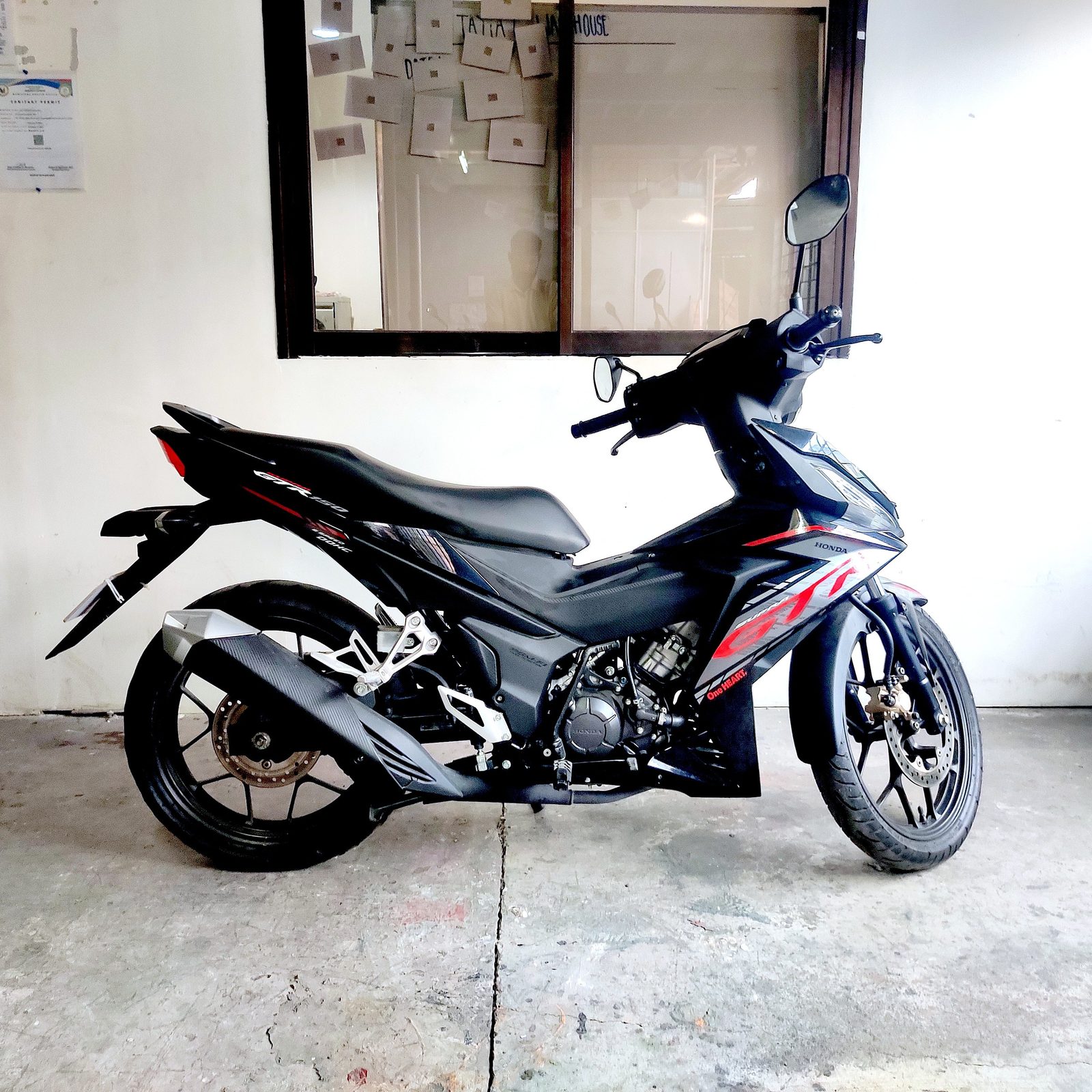 YAMAHA GTR 155 photo 2