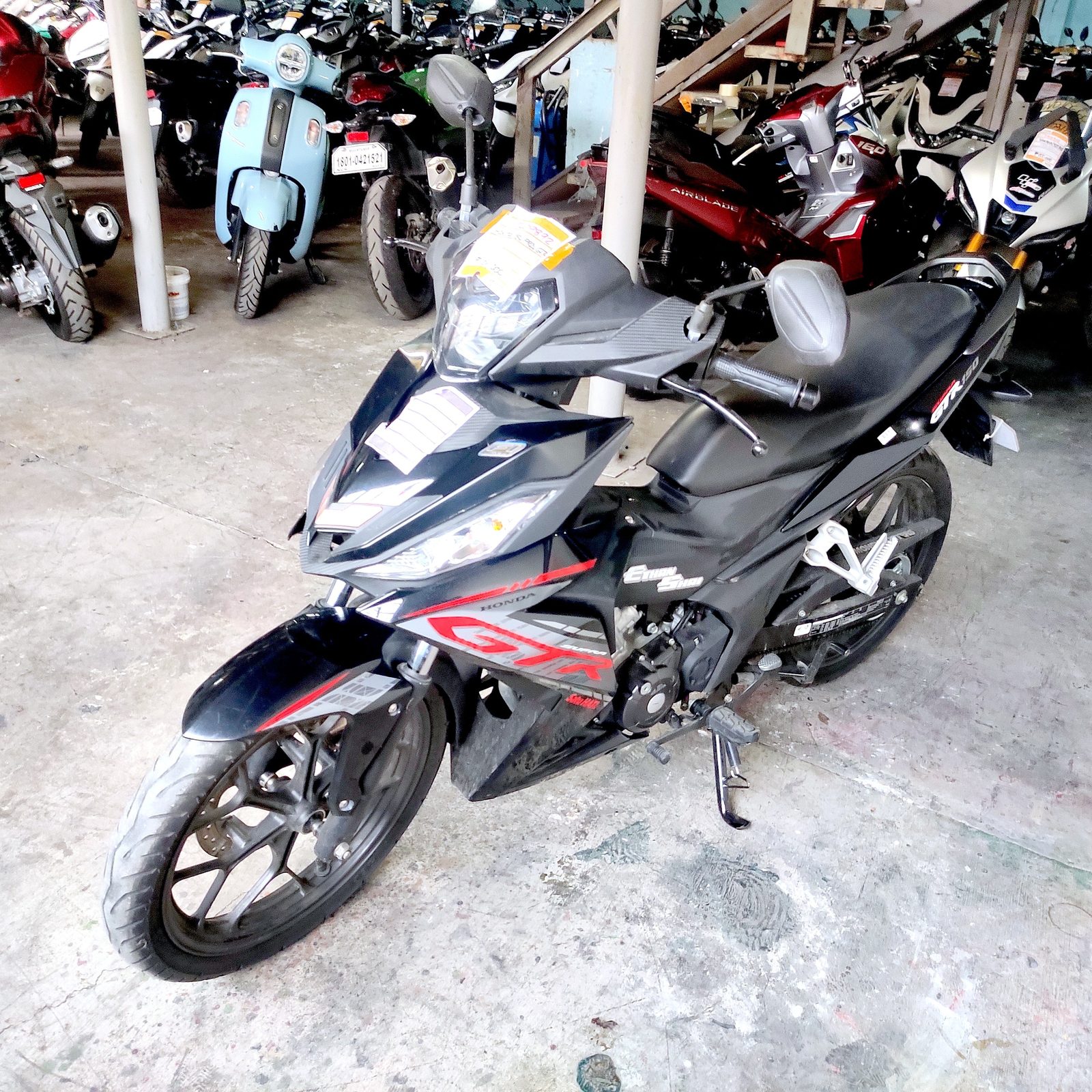 YAMAHA GTR 155 photo 9