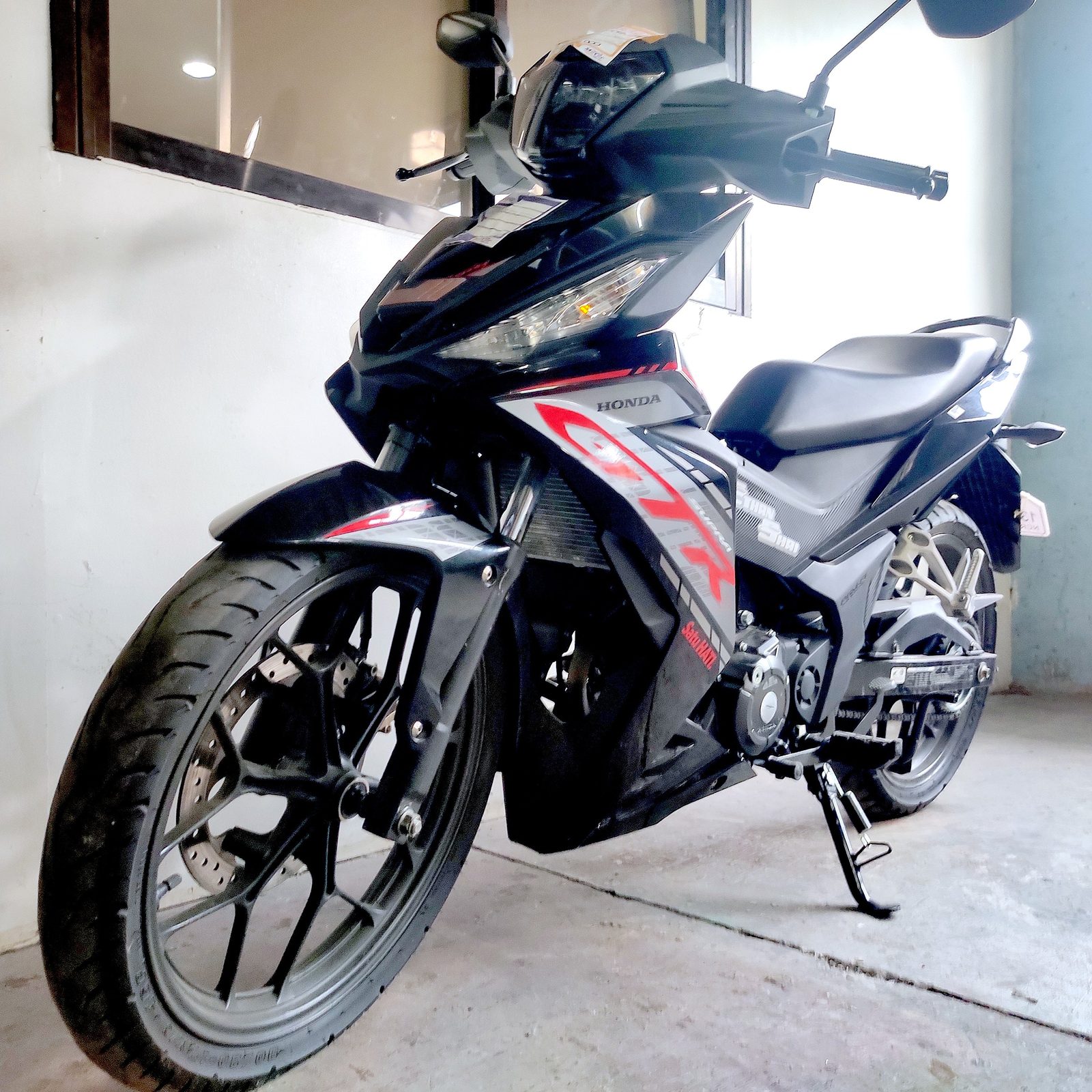 YAMAHA GTR 155 photo 12